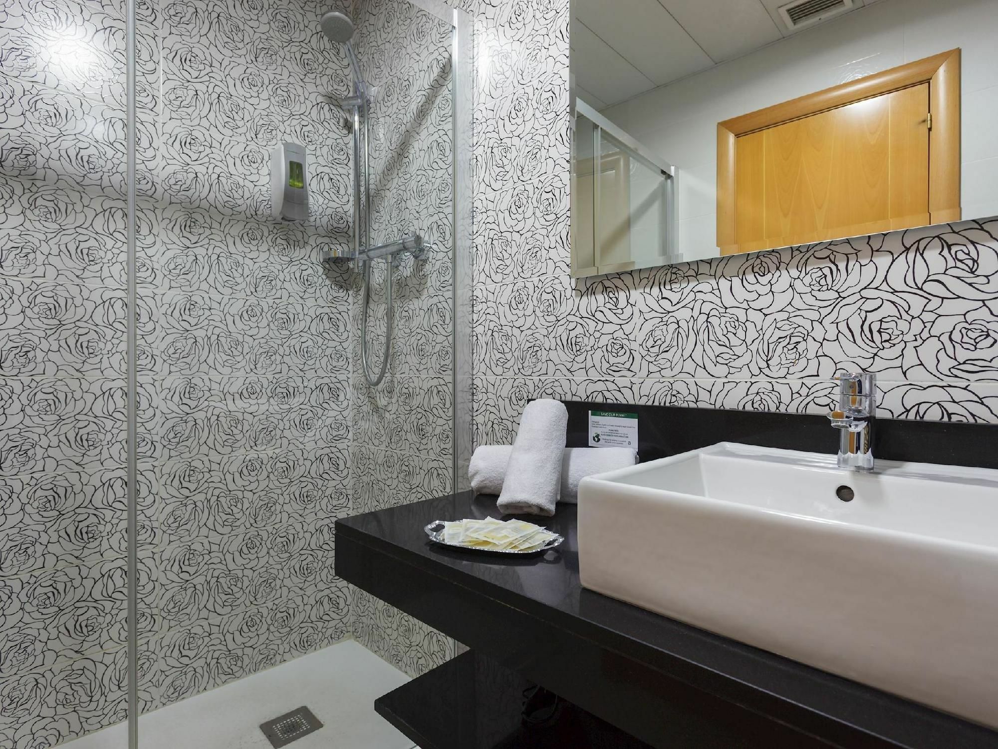 Aparthotel Rambla108 Βαρκελώνη Εξωτερικό φωτογραφία